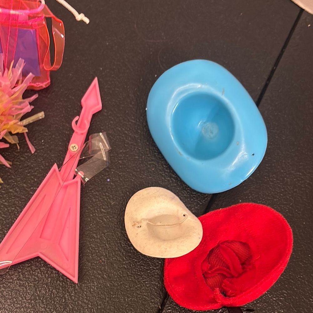 Barbie Colorful Toy Accessory Set - Picture 15 of 16